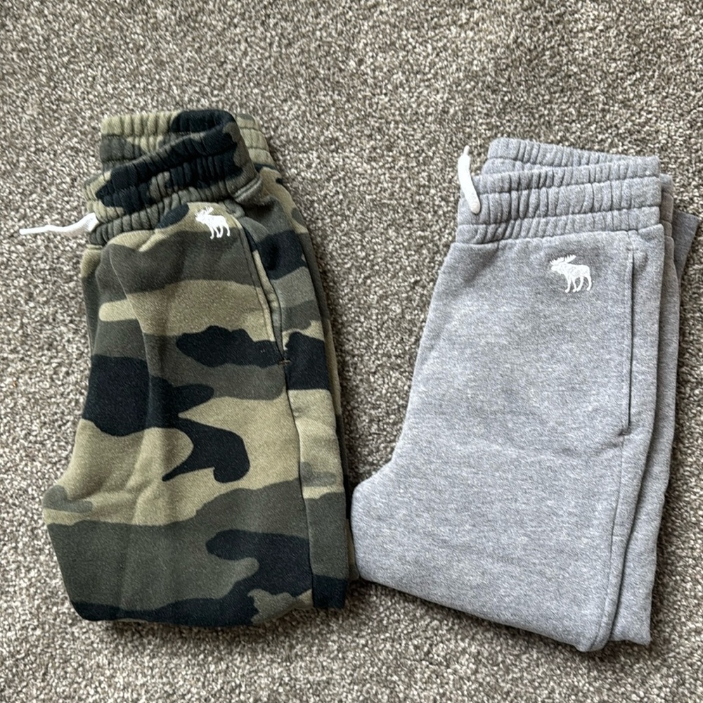 Abercrombie kids essential joggers bundle